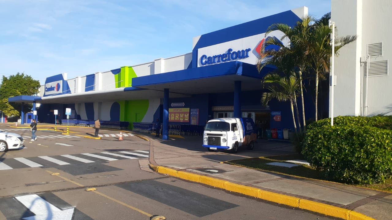 Grupo Carrefour inaugura hipermercado em Cachoeirinha