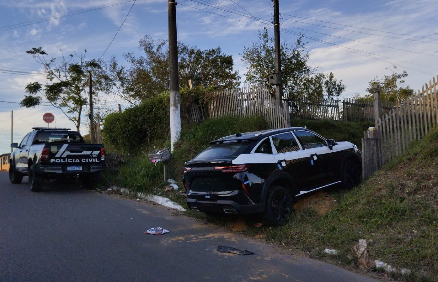 Carros de luxo furtados de concessionária são recuperados em Cachoeirinha e Gravataí