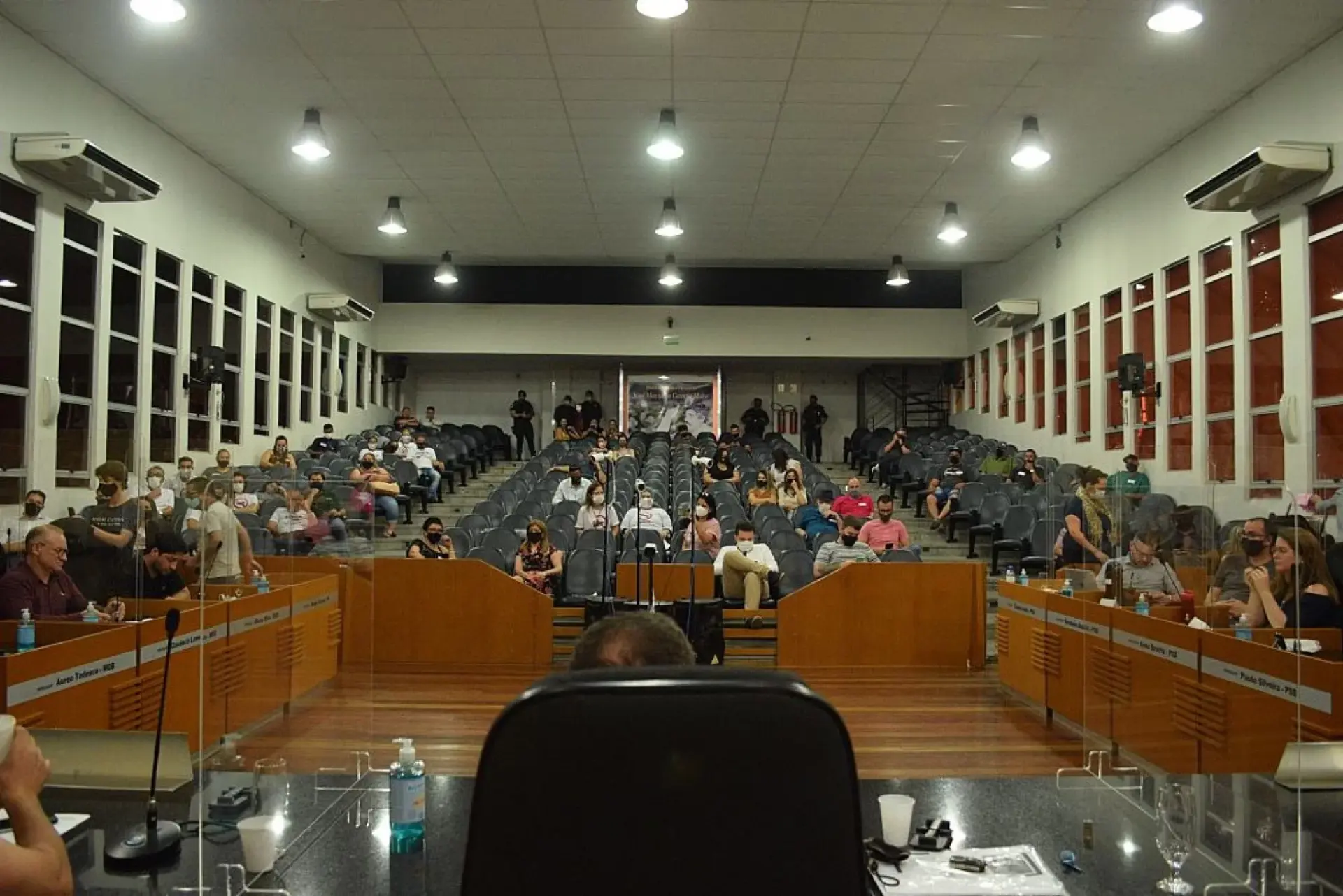 Vereadores aprovam a mudança no horário das sessões em Gravataí