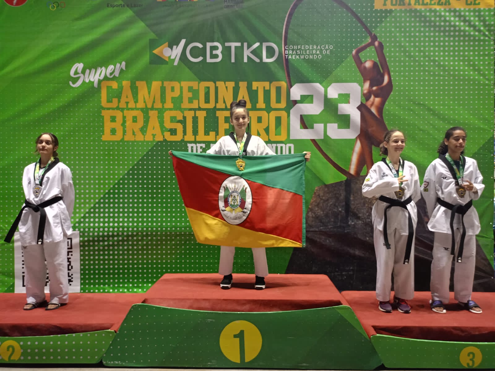 É de Gravataí a campeã brasileira de Taekwondo