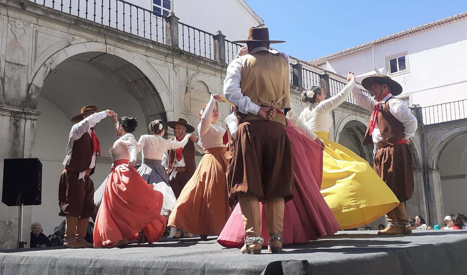Grupo tradicionalista de Gravataí promove apresentações em Portugal