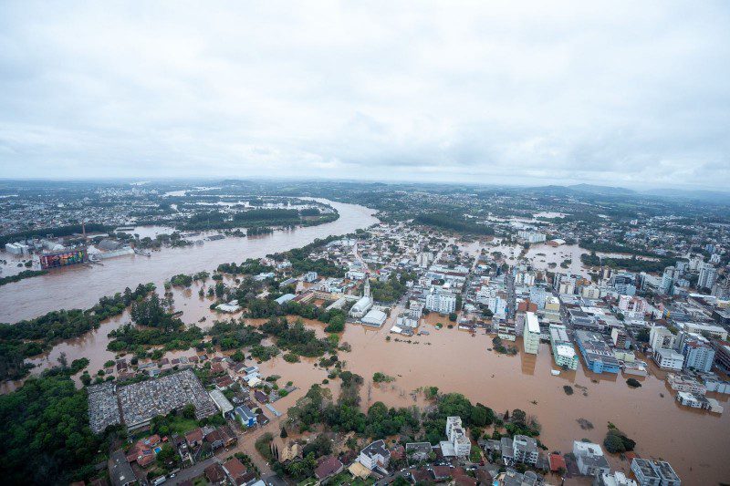 Socorristas de Gravataí arrecadam doações para atingidos pelas inundações no RS