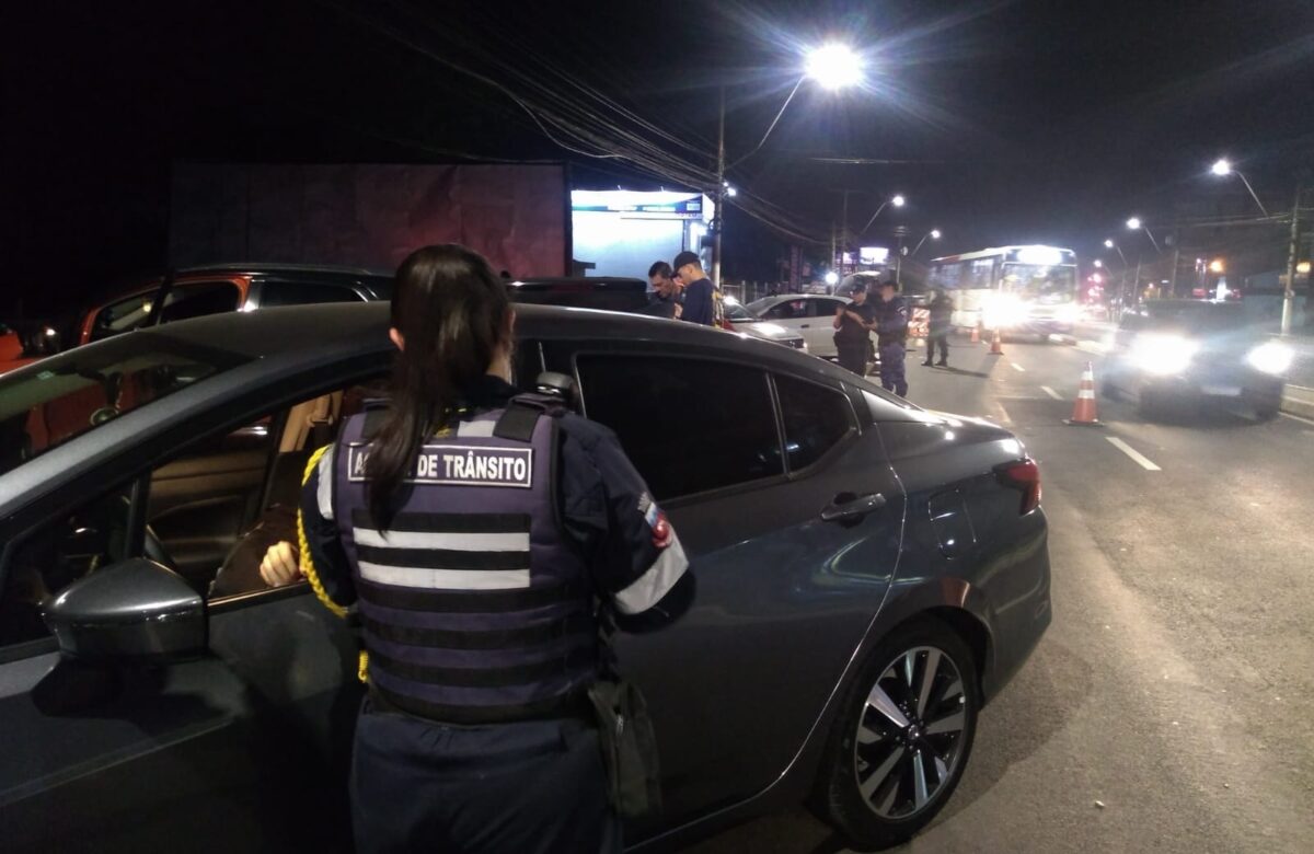Balada Segura em Gravataí flagra quatro motoristas bêbados; um foi preso