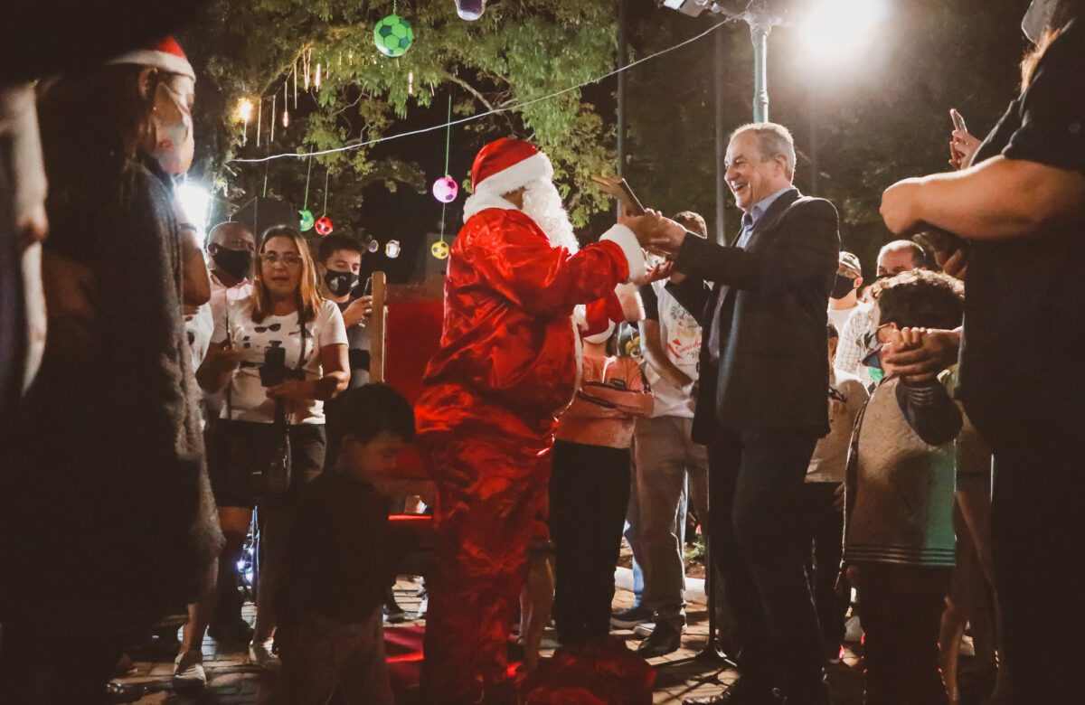 Em Gravataí, Rua Aberta terá chegada do Papai Noel e acendimento das luzes de Natal