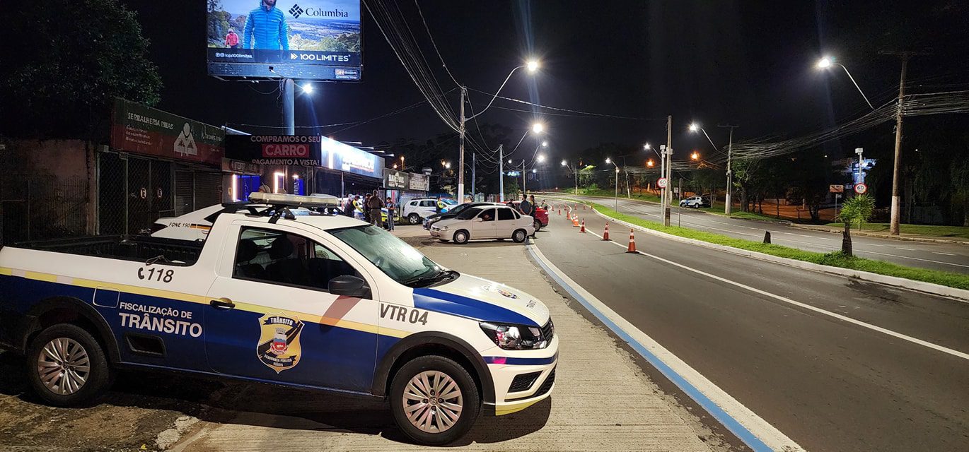 Motorista de aplicativos é flagrado realizando corrida bêbado em Gravataí
