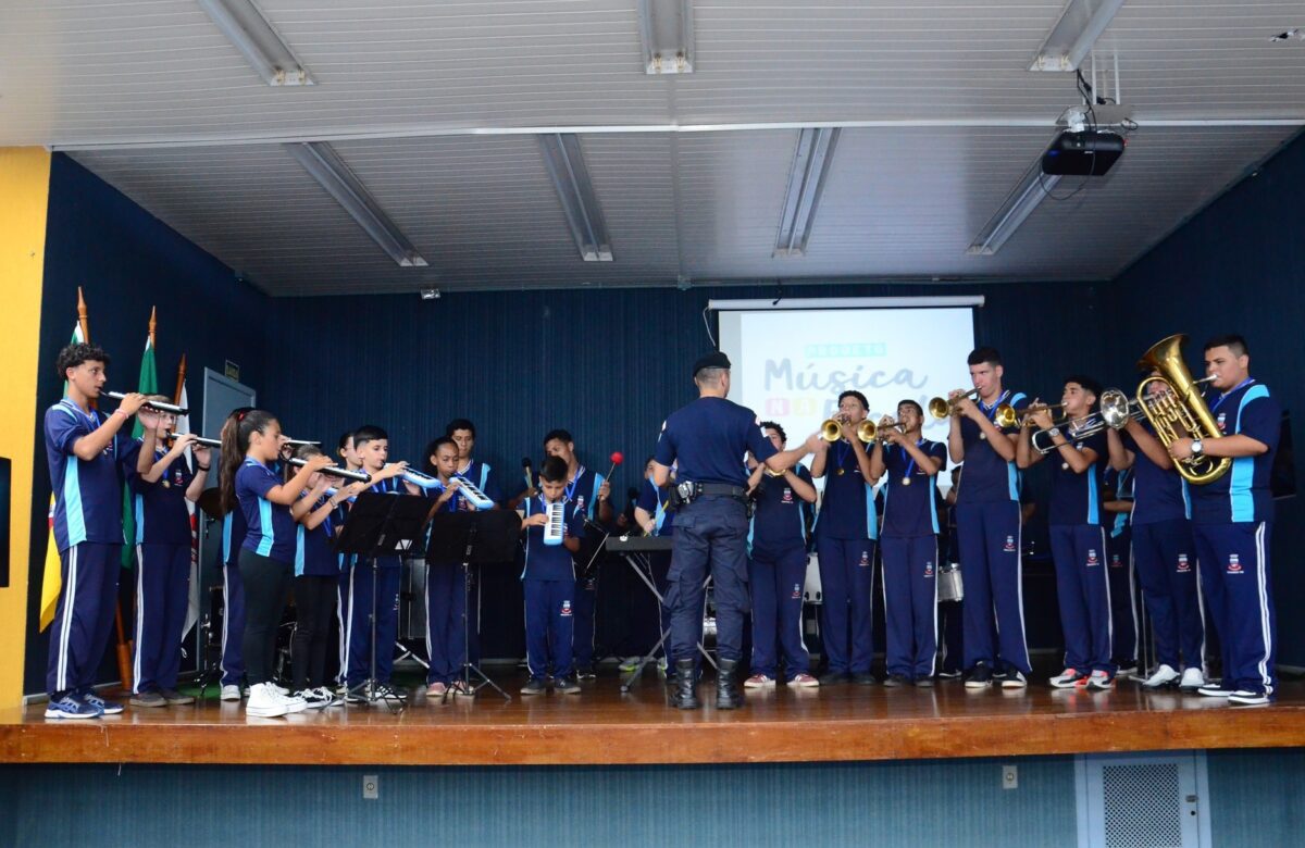 Projeto da Guarda Municipal de Gravataí, Música na Escola forma mais de 30 alunos