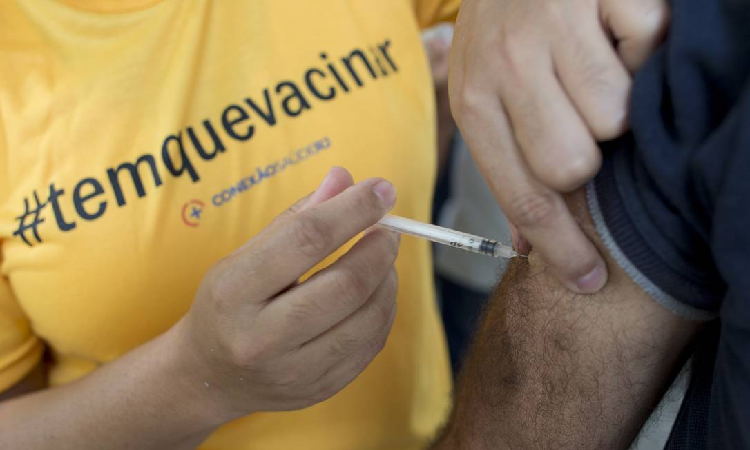 Vacina contra a febre amarela está disponível em todas as 29 unidades de saúde de Gravataí