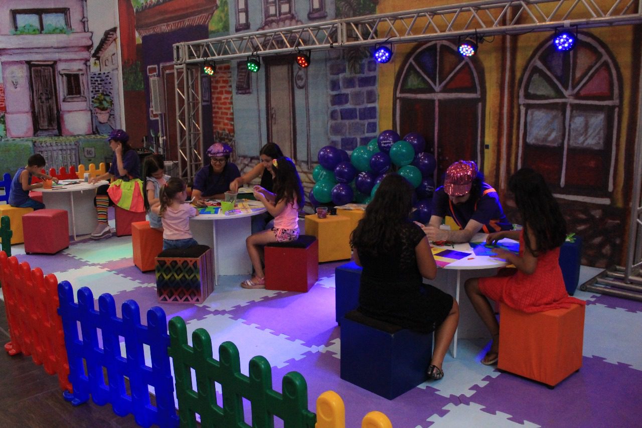 Em projeto gratuito, Gravataí Shopping estimula a criatividade e garante a diversão de crianças