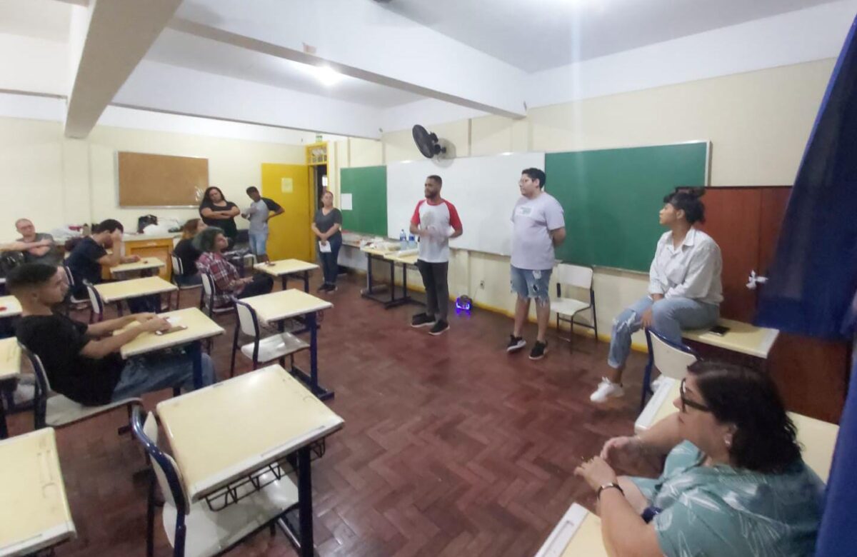 Iniciativa Popular Estudantil promove curso pré-vestibular gratuito em Gravataí