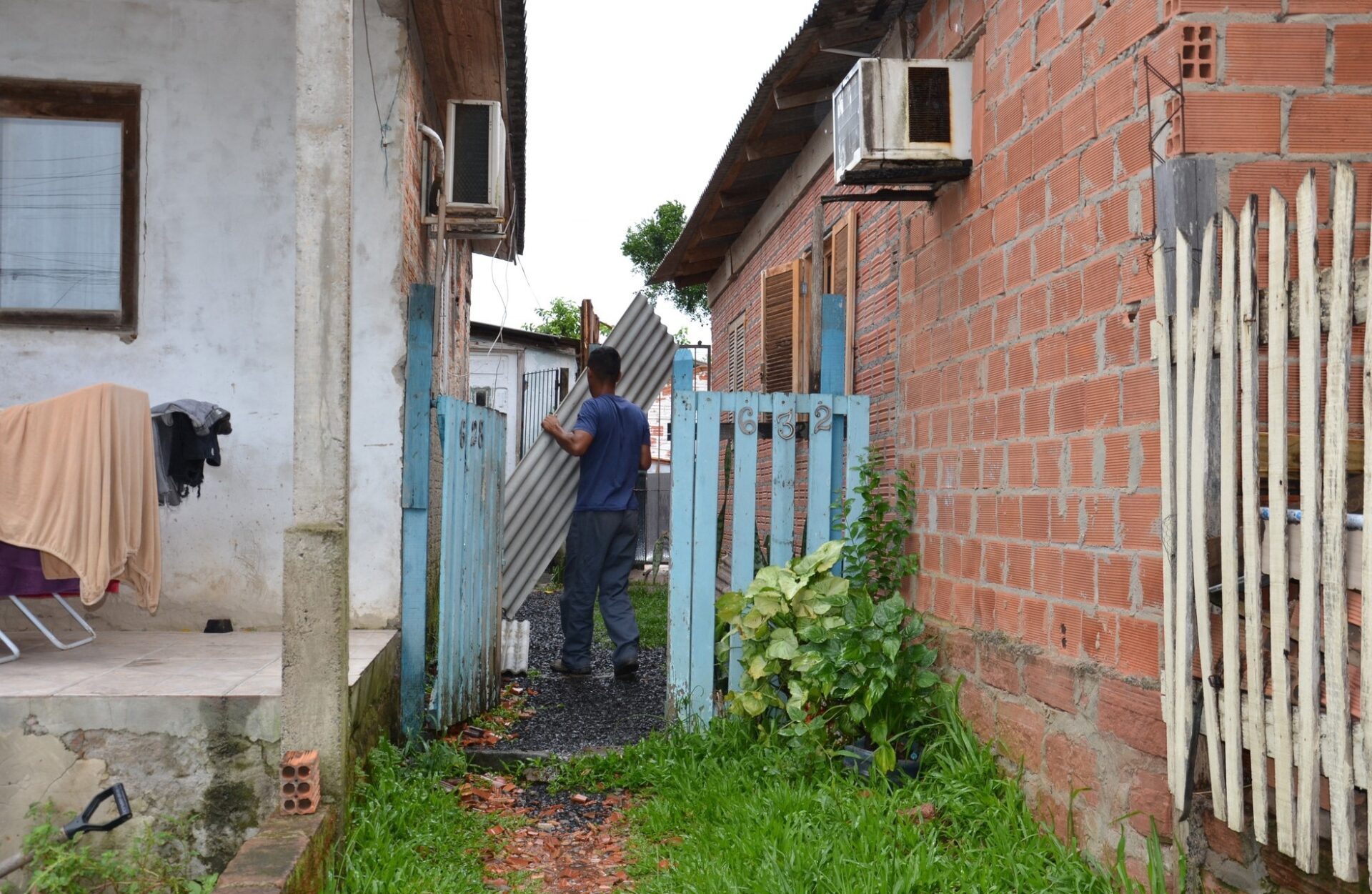 Comunidade se une aos trabalhos de reconstrução em Gravataí