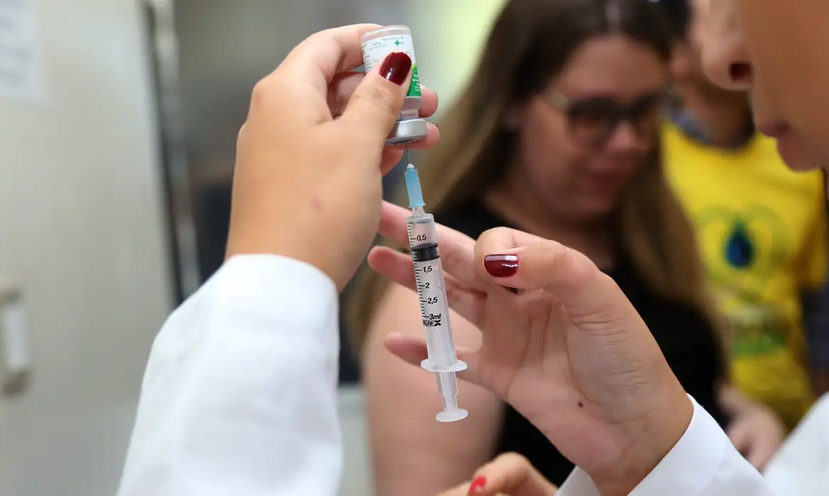 Vacinas da febre amarela, BCG e tríplice viral estão disponíveis todos os dias em Gravataí