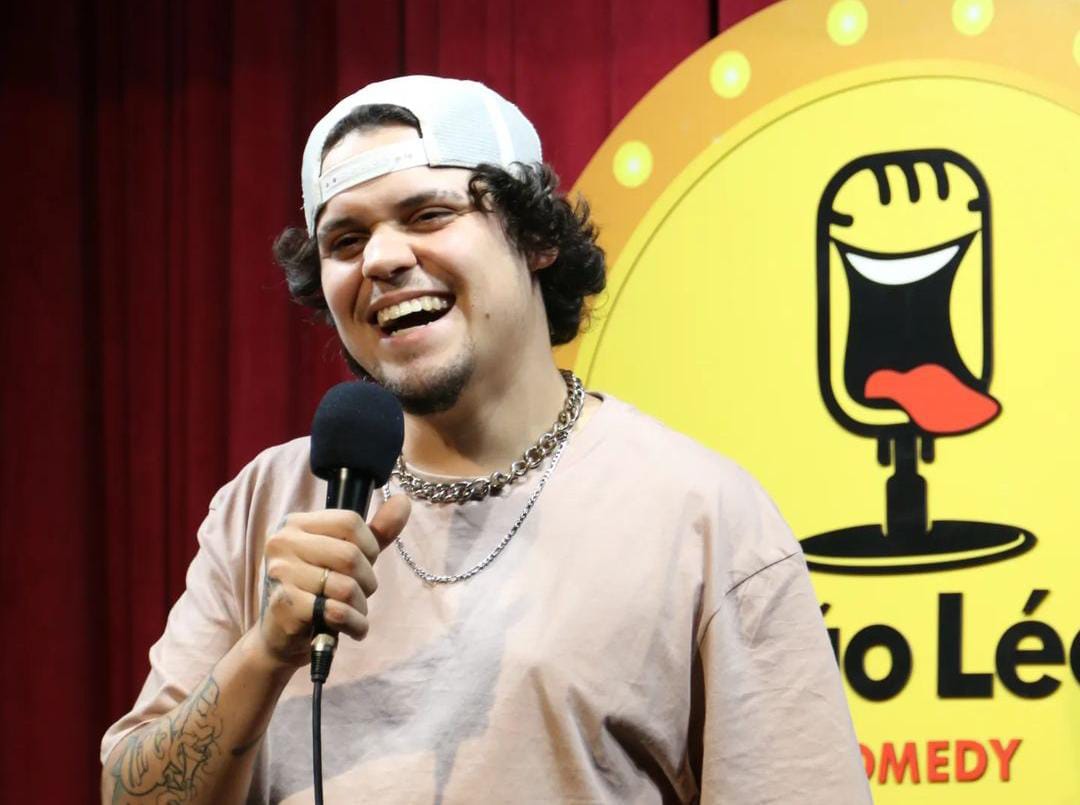 Em Cachoeirinha, humorista Guto Lima faz apresentação gratuita no Dia do Comediante