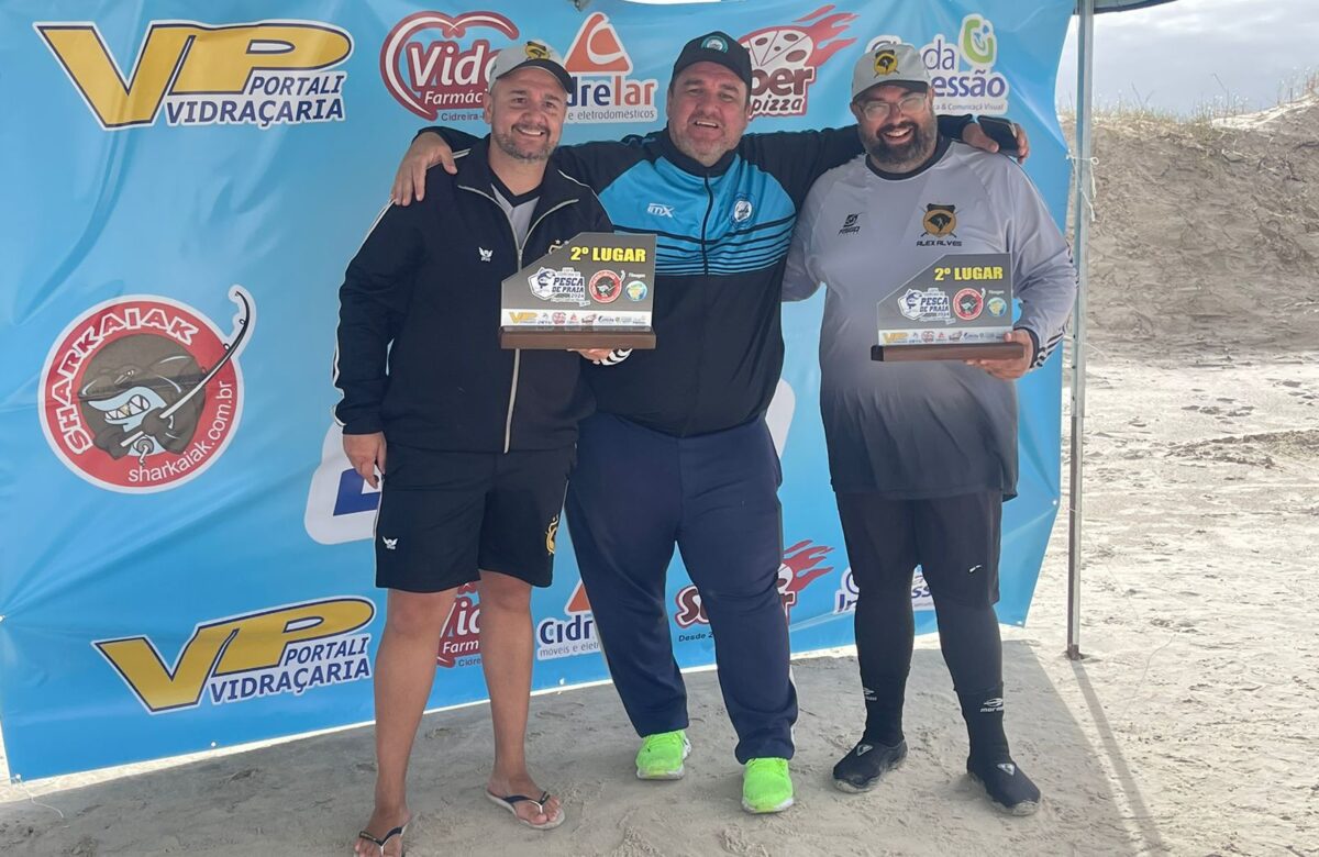 Gravataiense conquista premiação na Copa de Pesca de Praia, em Cidreira