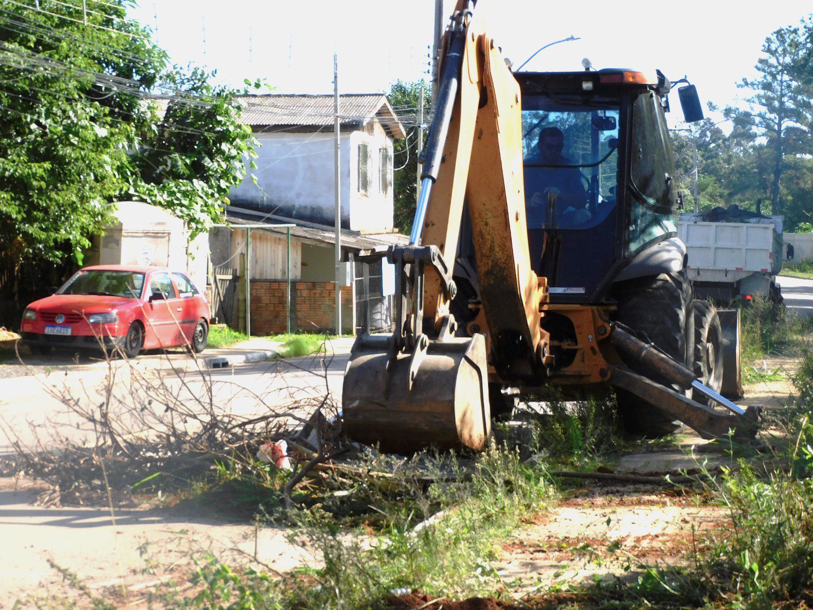 Prefeitura inicia força-tarefa contra o descarte irregular de lixo em Gravataí