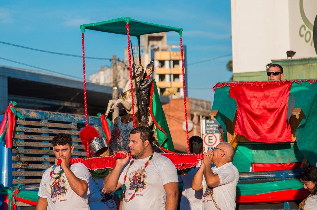 Festa em homenagem a São Jorge/Ogum acontece no domingo em Gravataí
