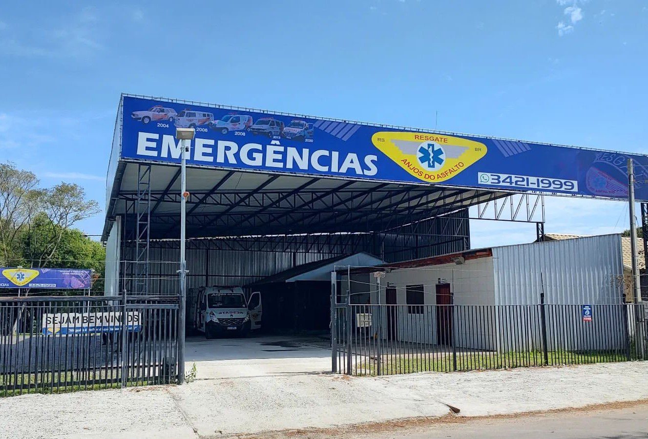 Base operacional do Anjos do Asfalto fica aberta 24h para receber e distribuir doações em Gravataí